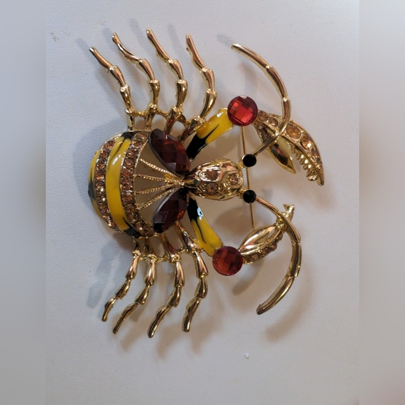 XL Crystal Encrusted Crab Estate Bling Brooch Pin - Picture 4 of 15